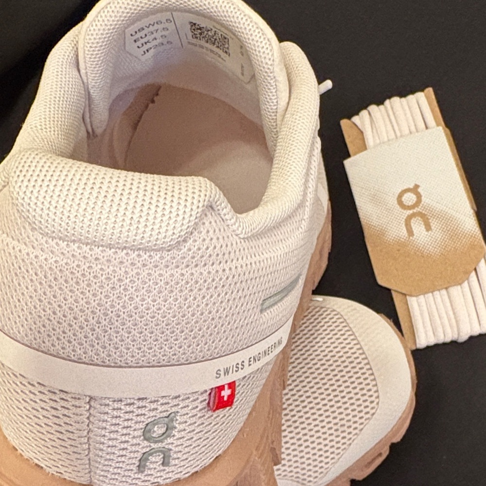 On Cream and Tan Athletic Shoes ON Cloud 5 Sneakers Women’s size 6.5 - Picture 2 of 14